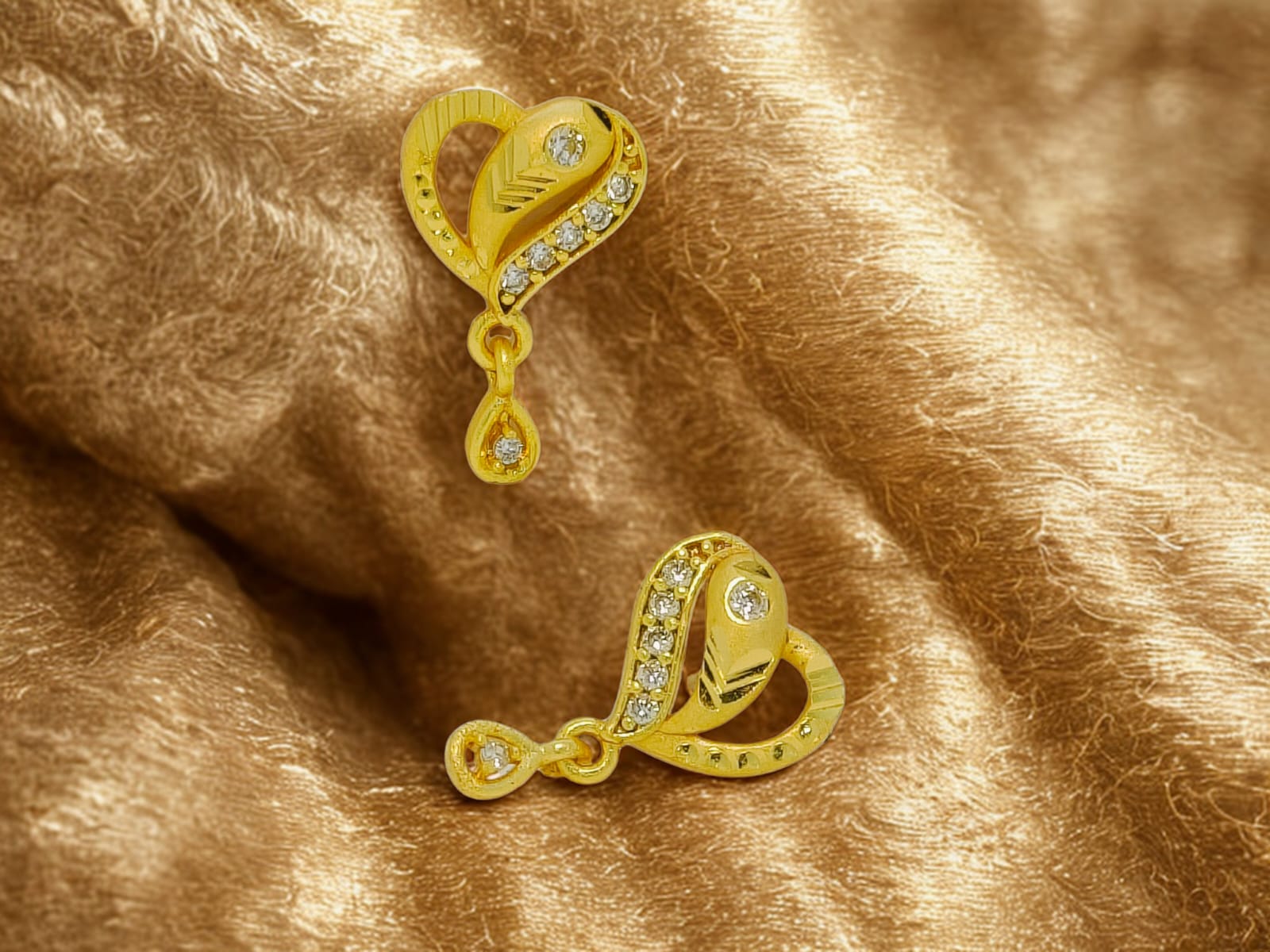 Elegant Gold and Diamond Drop Earrings