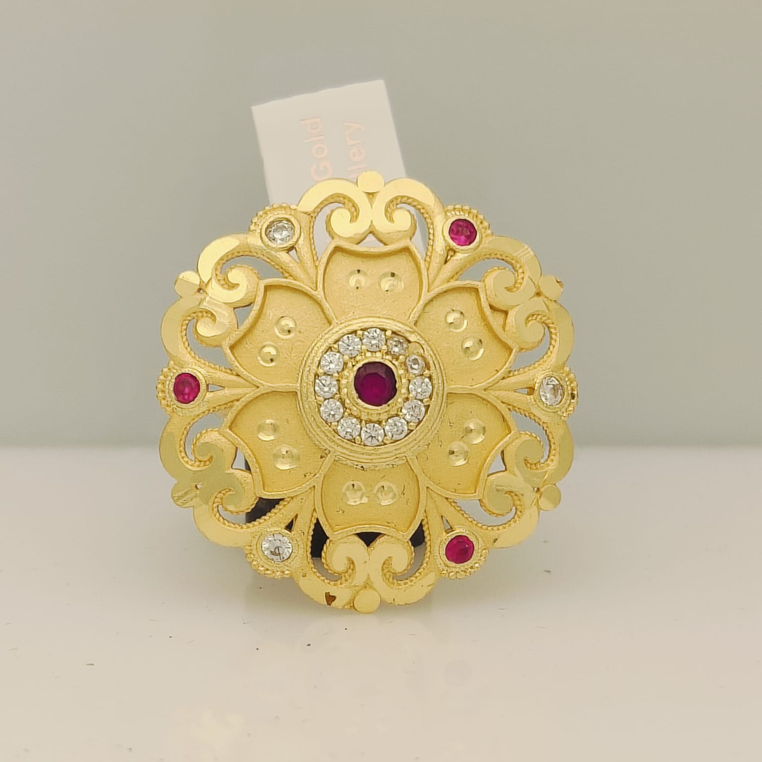 Traditional Filigree Gold Flower Ring